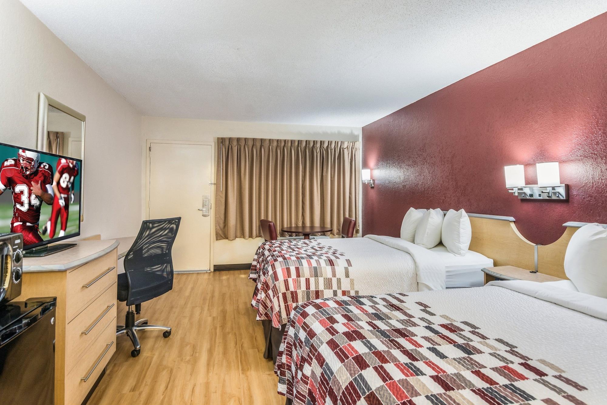 Red Roof Inn Williamsburg Bagian luar foto