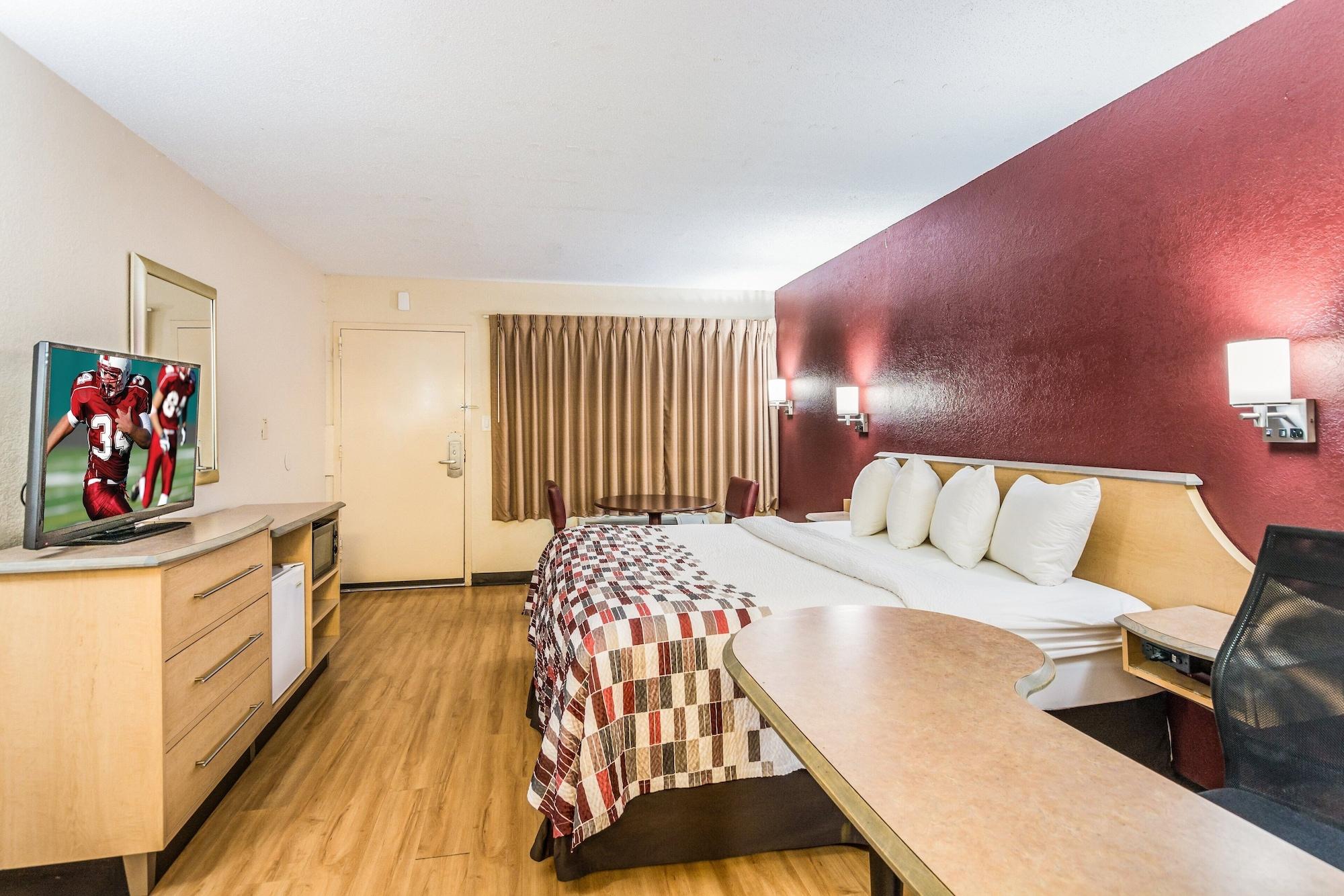 Red Roof Inn Williamsburg Bagian luar foto